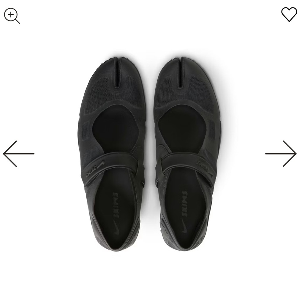 SKIMS Black Athletic Tabi Shoes